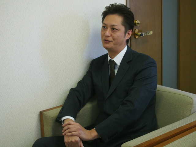平和観光有限会社、酒井貴浩社長_2