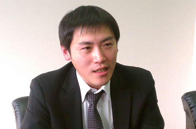 愛染興業株式会社、文常務